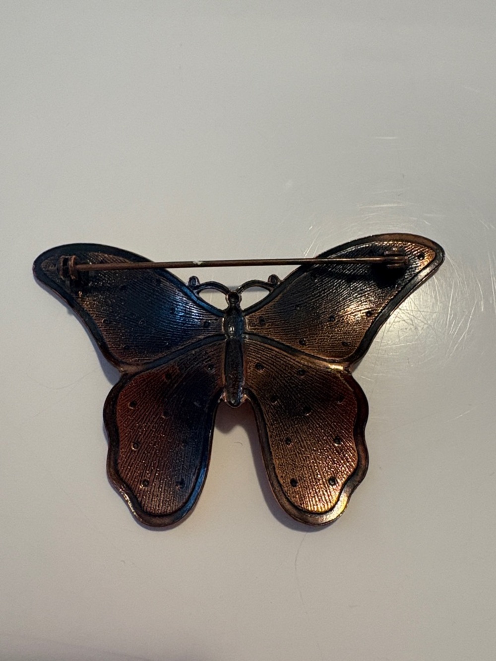Vintage-Inspired Copper Tone Butterfly Brooch - Picture 2 of 2